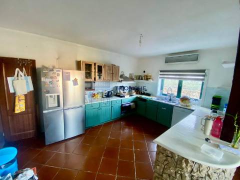 Moradia T4 Batalha-Torre