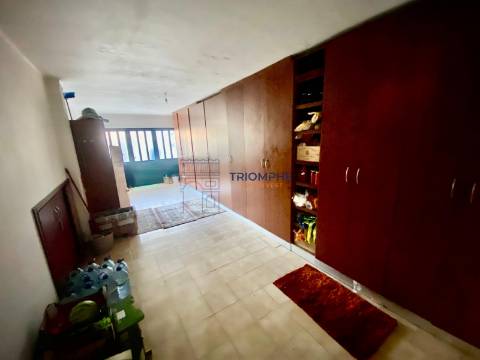 Moradia T4 Batalha-Torre