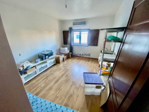 Moradia T4 Batalha-Torre