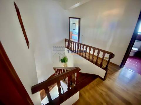 Moradia T4 Batalha-Torre