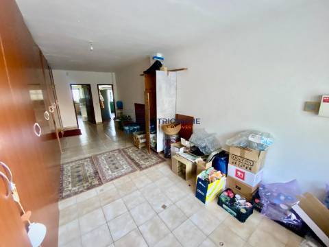 Moradia T4 Batalha-Torre