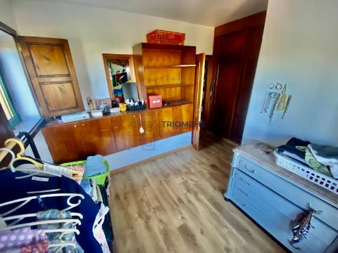 Moradia T4 Batalha-Torre