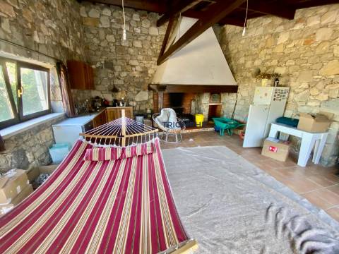 Moradia T4 Batalha-Torre