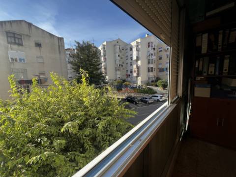 Apartamento T4 varanda | Póvoa de Santo Adrião