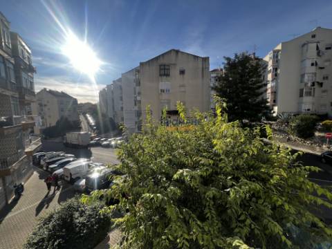 Apartamento T4 varanda | Póvoa de Santo Adrião