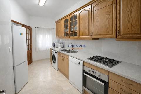 Apartamento T4 varanda | Póvoa de Santo Adrião