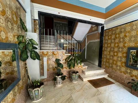 Apartamento T4 varanda | Póvoa de Santo Adrião