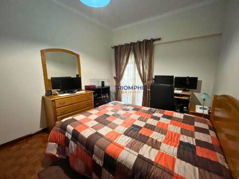 Apartamento T4 varanda | Póvoa de Santo Adrião