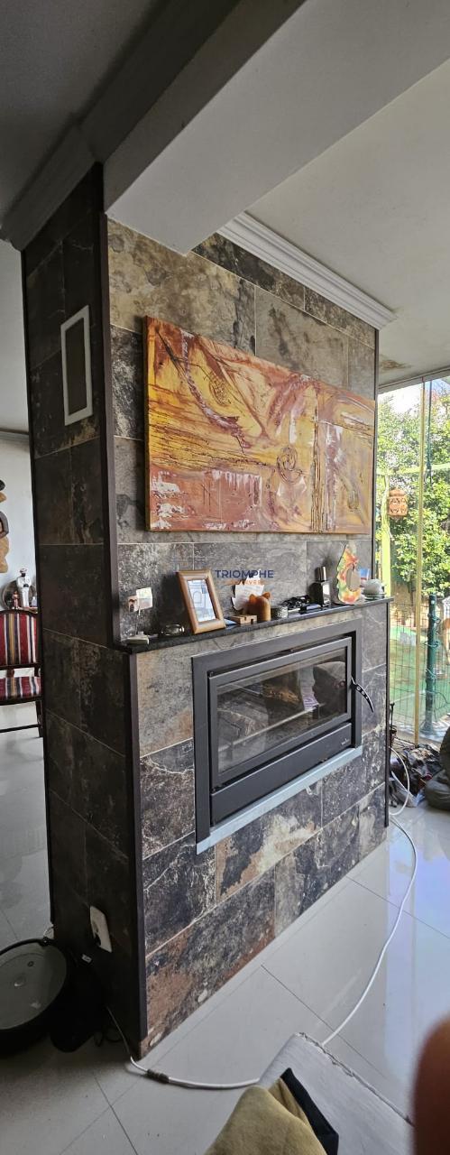 Moradia T4 em banda Vista Mar Caxias