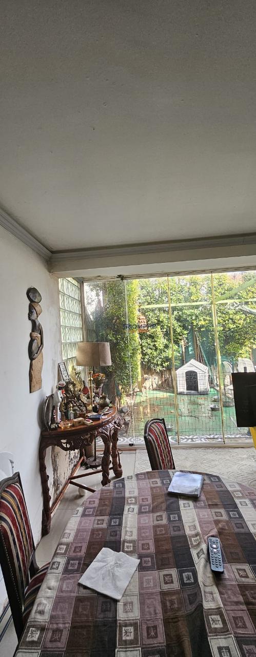 Moradia T4 em banda Vista Mar Caxias