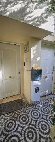 Moradia T4 em banda Vista Mar Caxias