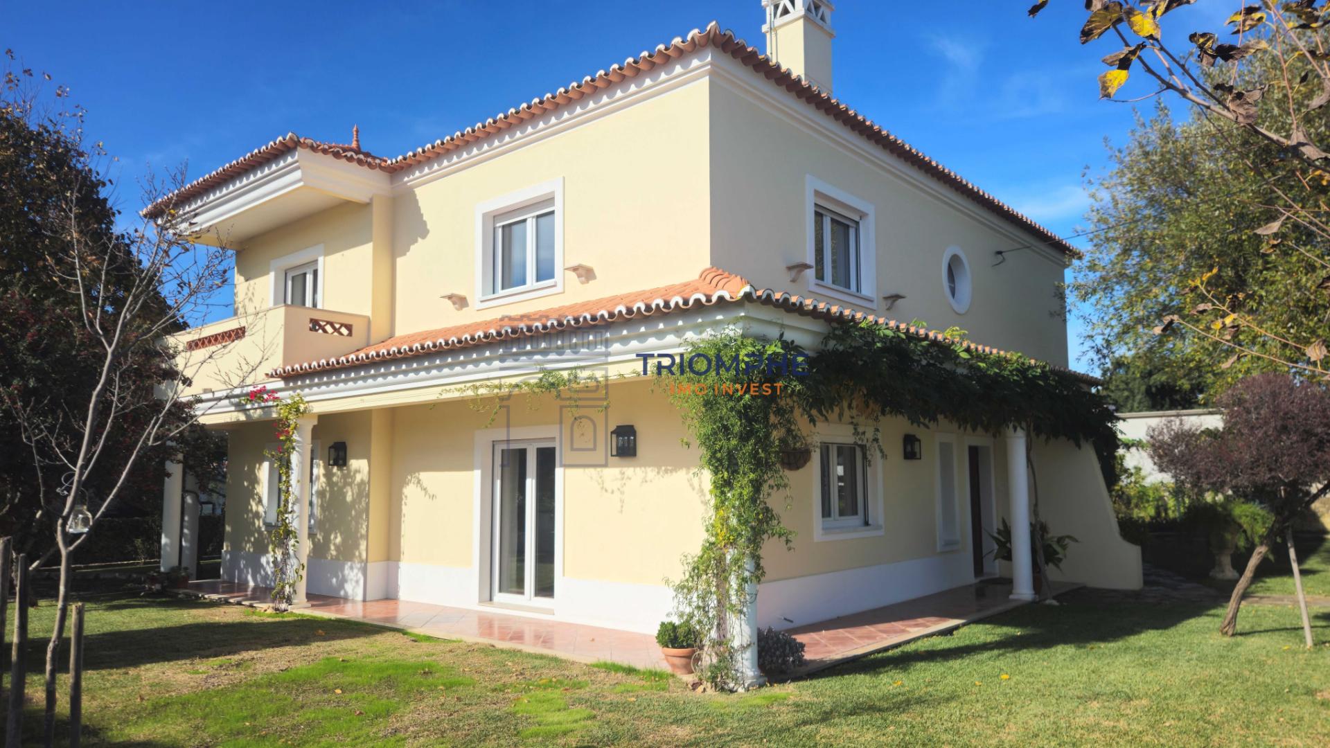 Moradia T4+1 Tomar, terreno de 1140m2