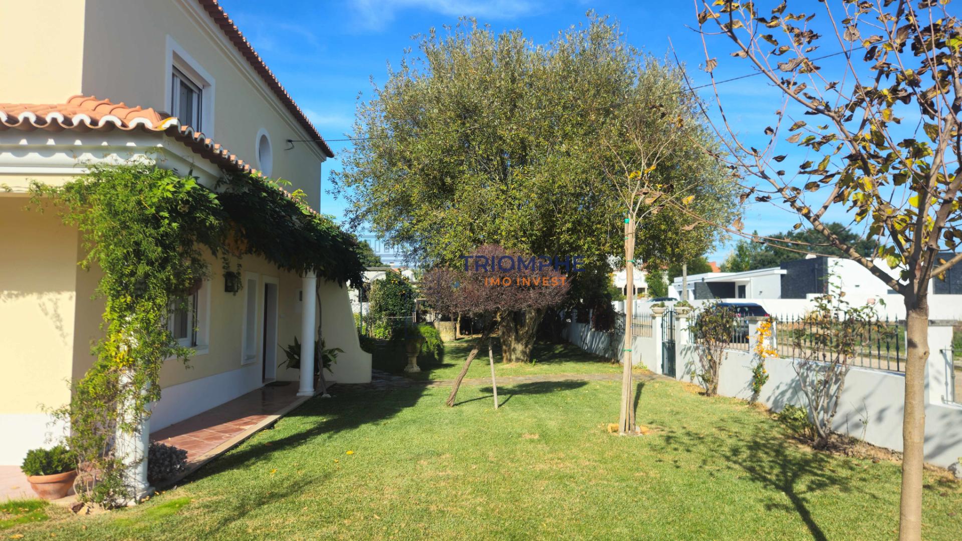 Moradia T4+1 Tomar, terreno de 1140m2