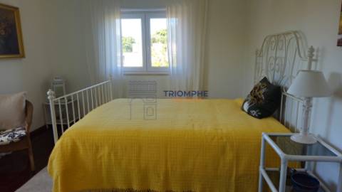 Moradia T4+1 Tomar, terreno de 1140m2