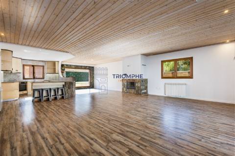 Moradia T4 - Piscina Aquecida - Leiria