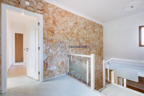 Moradia T4 - Piscina Aquecida - Leiria