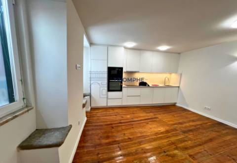 Duplex Renovado - Alfama