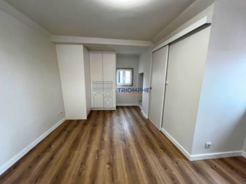 Duplex Renovado - Alfama