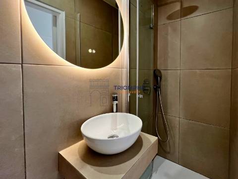 Duplex Renovado - Alfama