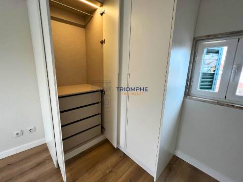 Duplex Renovado - Alfama