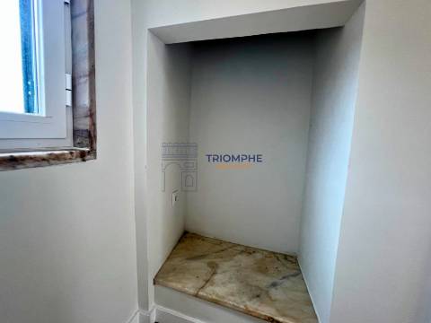 Duplex Renovado - Alfama