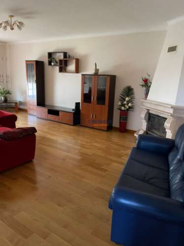 Moradia Geminada T4 - Leiria