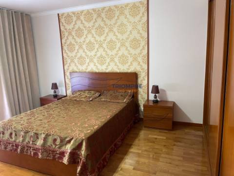 Moradia Geminada T4 - Leiria