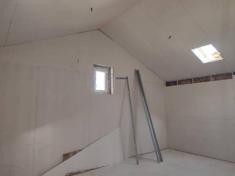 Moradia T4, Lapa Furada, São Mamede