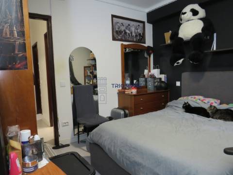 T3 Centro da Marinha Grande - Garagem e Pátio Privativo