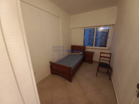 Apartamento T4 - Odivelas - Investimento