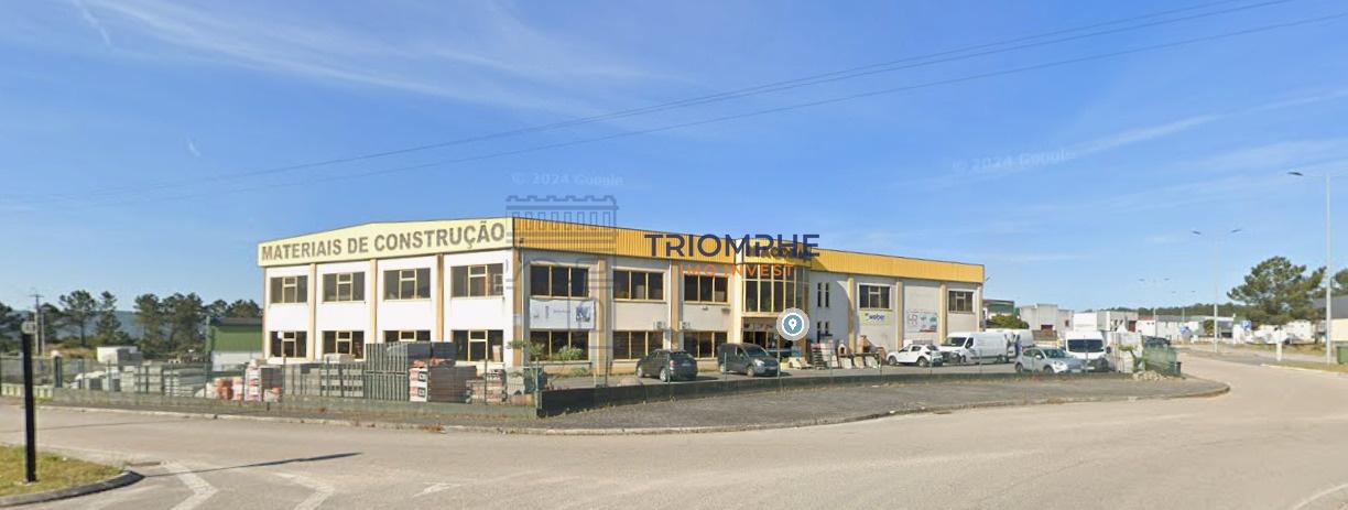 Venda de Armazém e Empresa em Plena Atividade