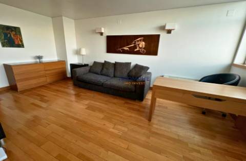 T2 Duplex - Vista Panorâmica, Estacionamento Duplo e Portaria 24h