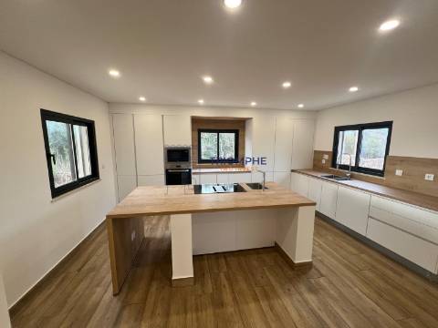 Moradia Isolada Piscina Terreno 5.000 m² Algoz