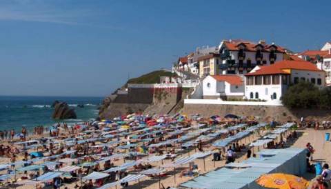 Edifício Comercial Arrendado  na Marinha Grande