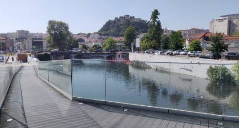 Edifício Comercial Arrendado  na Marinha Grande