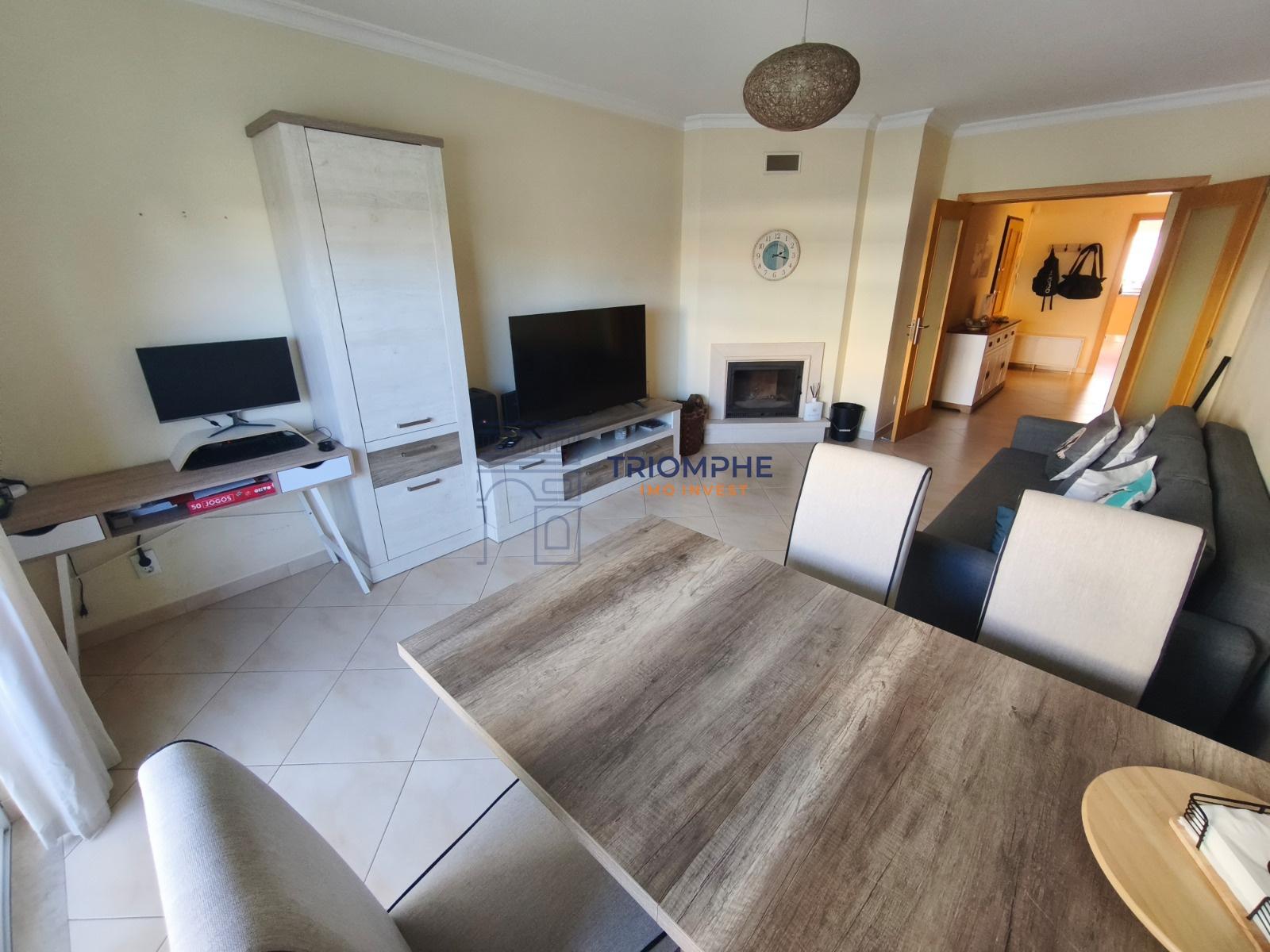 Apartamento T2  - Garagem - Tunes