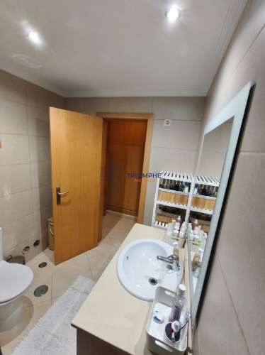 Apartamento T2  - Garagem - Tunes