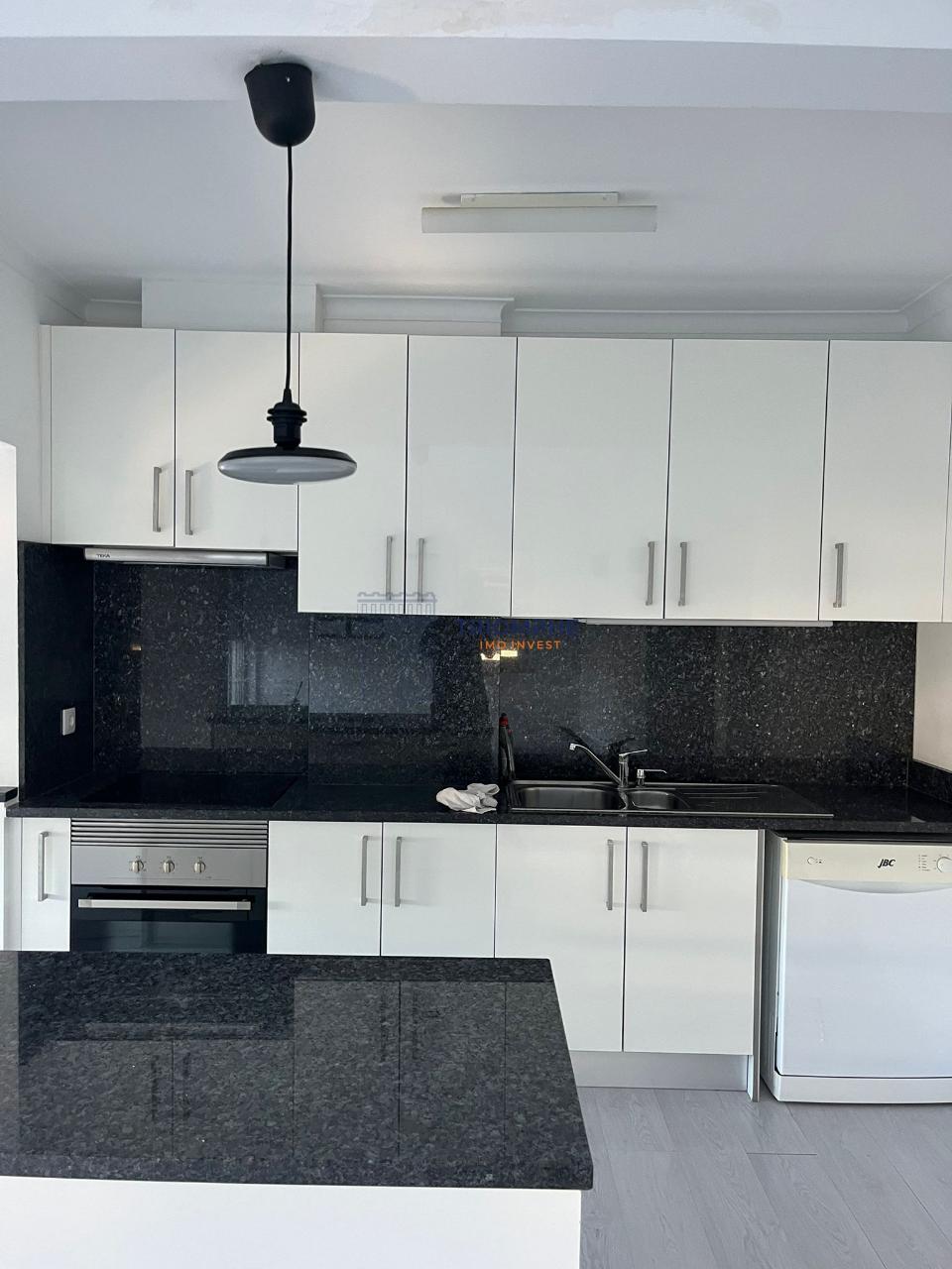 Apartamento T2 - Lugar de Estacionamento - Cascais