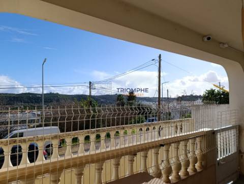 Apartamento T1 + 2 - Garagem - Silves