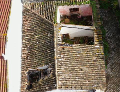 Moradia para reabilitar em Alcantarilha