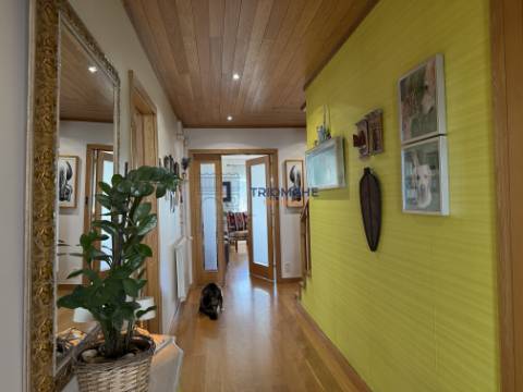 Moradia T4 Condomínio fechado - Piscina - Albarraque