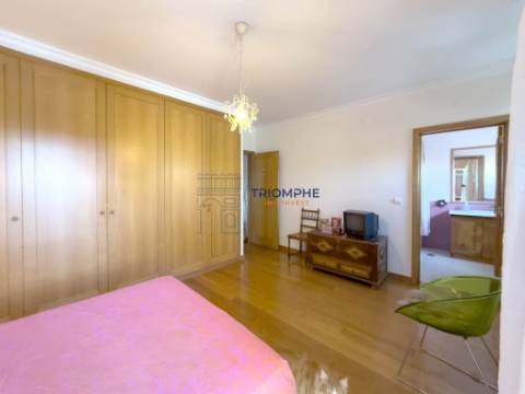 Moradia T4 Condomínio fechado - Piscina - Albarraque