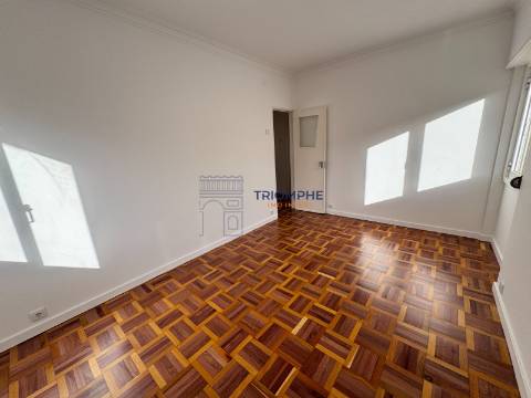 Apartamento T3 Renovado - Amadora