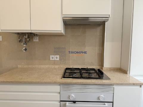 Apartamento T3 Renovado - Amadora