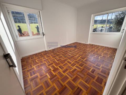 Apartamento T3 Renovado - Amadora