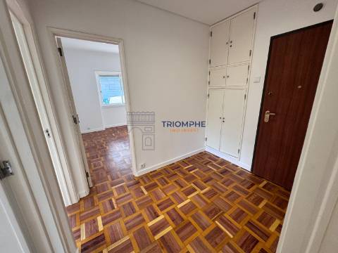 Apartamento T3 Renovado - Amadora