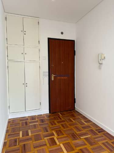 Apartamento T3 Renovado - Amadora