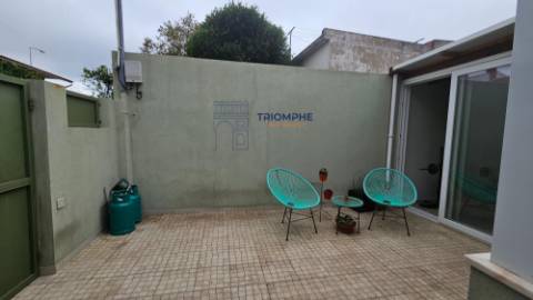 Moradia T2 logradouro Alcabideche,Cascais