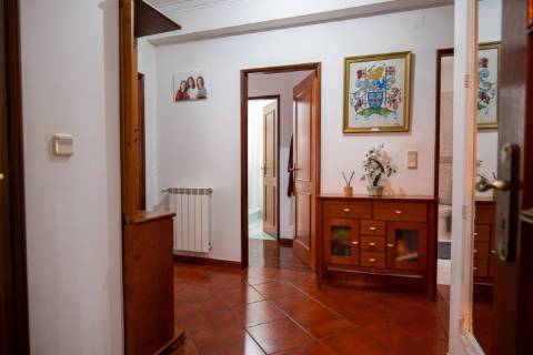 T3 Com garagem Cardal, Vila Nova da Barquinha