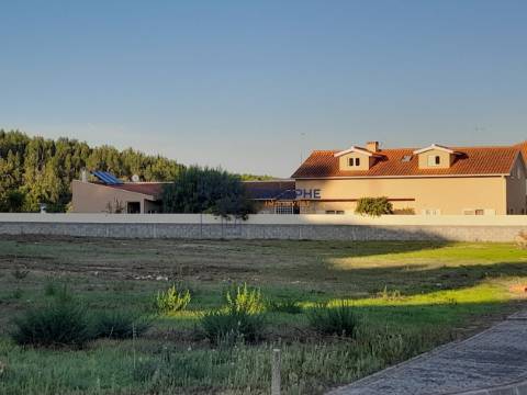 Moradia T3 com Jardim - Figueiró dos Vinhos 